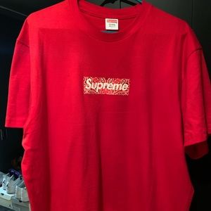 Supreme bandana box logo